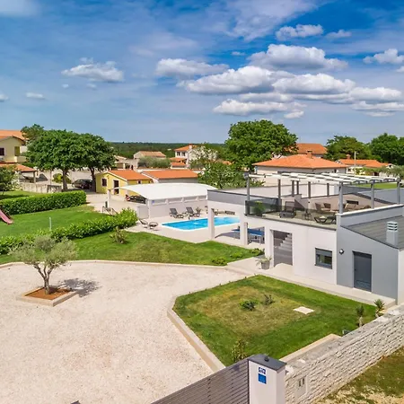 Villa Bella By Istrabook *